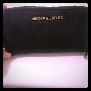 Michael Kors Jet set wristlet